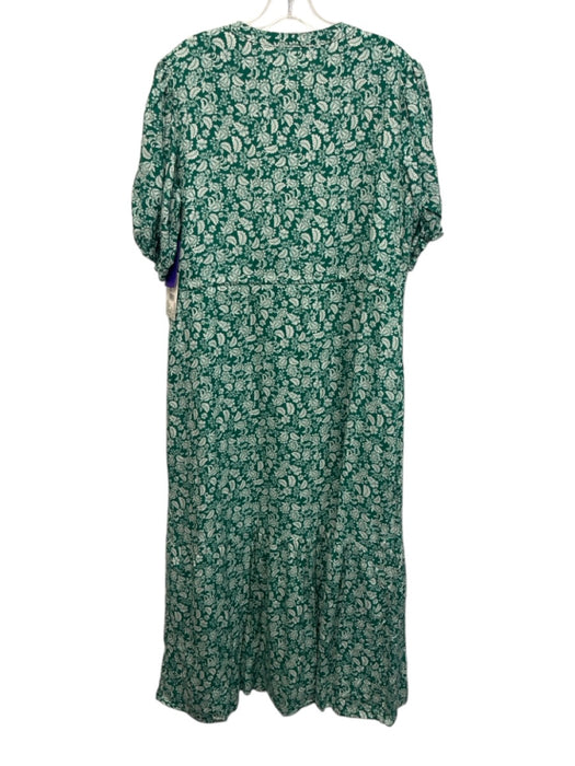 Hyacinth House Size M Green & White Rayon Floral & Leaf Print Button Front Dress Green & White / M
