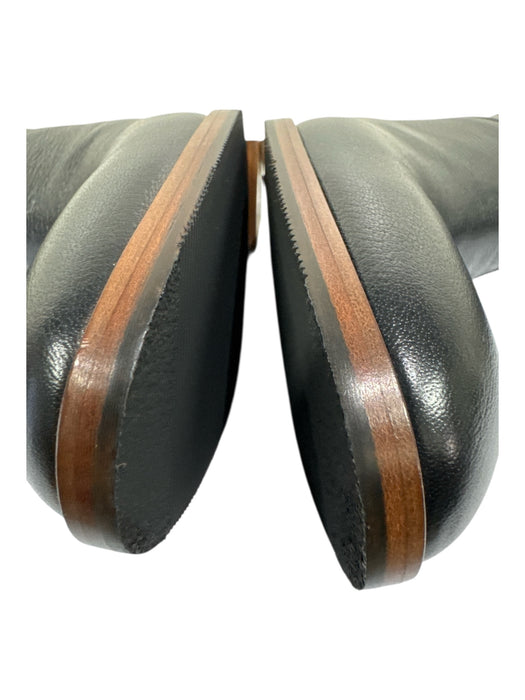 Gucci Shoe Size 7 Black & Gold Leather round toe Gold Hardware Logo Boots Black & Gold / 7