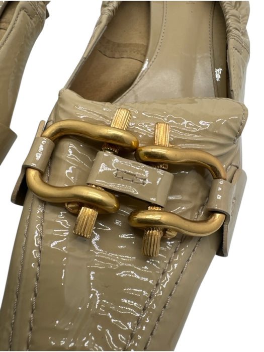 Bottega Veneta Shoe Size 40.5 Beige Patent Leather Gold Tone Hardware Pumps Beige / 40.5