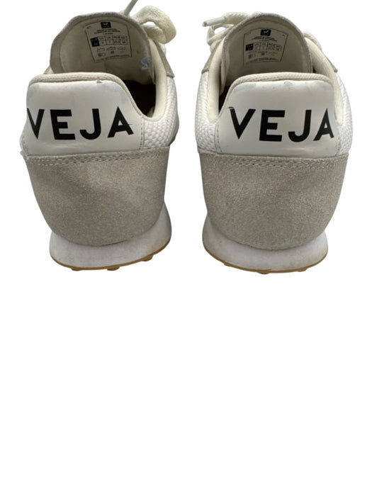 Veja Shoe Size 9 White & Beige Leather & Textile Upper Mesh Logo Sneakers White & Beige / 9