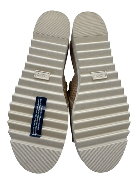 Toms Shoe Size 11 Tan Synthetic Platform Slip On gold accent Open Toe Sandals Tan / 11
