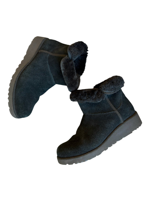 Ugg Shoe Size 7 Black Suede Shearling Lined Short Boots Black / 7