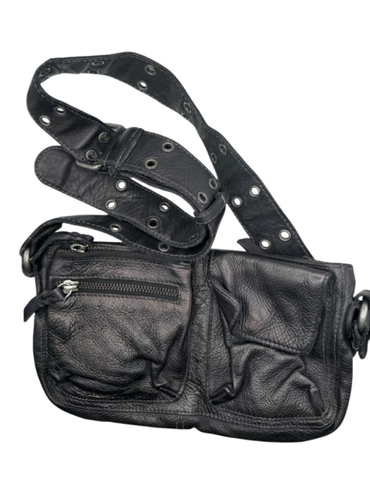 Free People Black Vegan Leather Adjustable Strap Pockets Zip Cross Body Purse Black