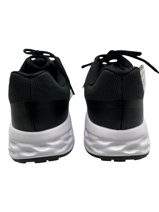 Nike Shoe Size 11 Black & White Synthetic Running Lace Up Mesh Sneakers Black & White / 11