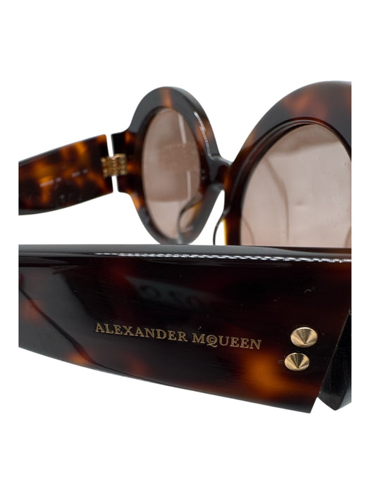 Alexander McQueen Black & Amber Acetate Abstract Round Lens Sunglasses Black & Amber