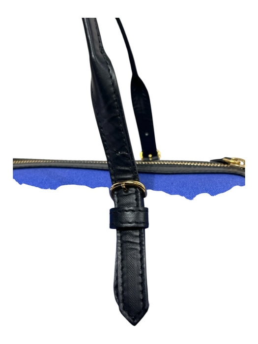 Roberta di Camerino Blue, Orange, Multi Printed 2 handles Zip closure Bag Blue, Orange, Multi / M