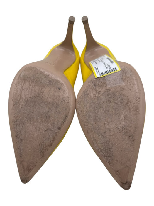 Gianvito Rossi Shoe Size 38 Yellow Patent Leather Pointed Toe Mid Heel Pumps Yellow / 38