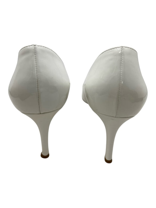 Gianvito Rossi Shoe Size 38 White Patent Leather Pointed Toe Mid Heel Pumps White / 38