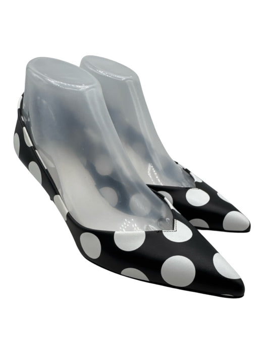 Maison Margiela Shoe Size 38 Black & White Leather Polka Dots Pointed Toe Pumps Black & White / 38