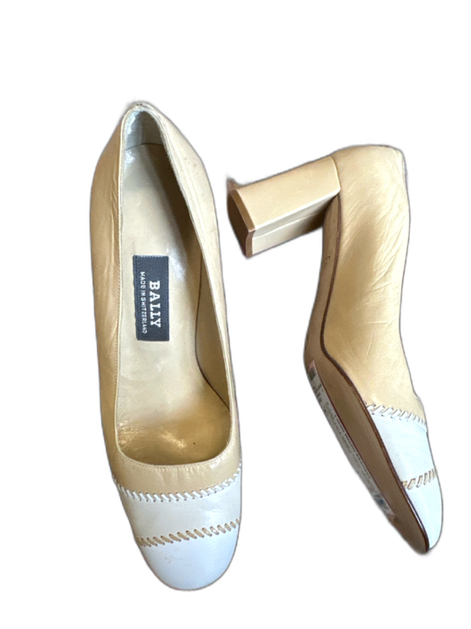 Bally Shoe Size 5 Tan & White Leather Block Heel Cap Toe Pumps Tan & White / 5