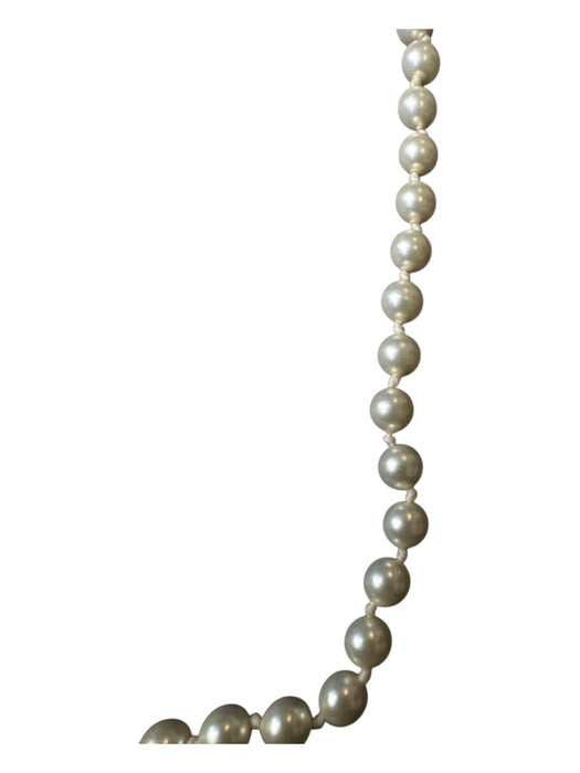 Vivienne Westwood Pearl & Silver Faux Pearl Orb Crystals Necklace Pearl & Silver