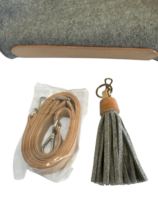 Graf Lantz Gray & Beige Wool & leather Crossbody & Hand Bag Magnetic Close Bag Gray & Beige / M/L