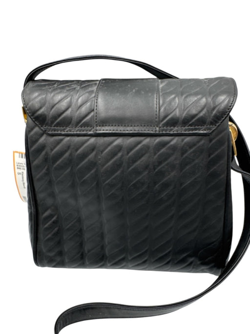 Kleinberg Sherrill Black Leather clasp closure Cross Body Strap Textured Bag Black / S