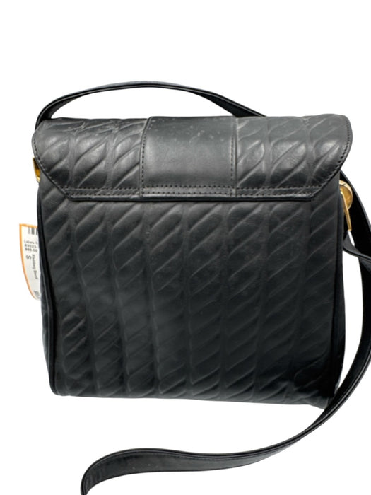 Kleinberg Sherrill Black Leather clasp closure Cross Body Strap Textured Bag Black / S