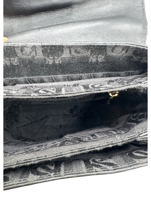 Kleinberg Sherrill Black Leather clasp closure Cross Body Strap Textured Bag Black / S