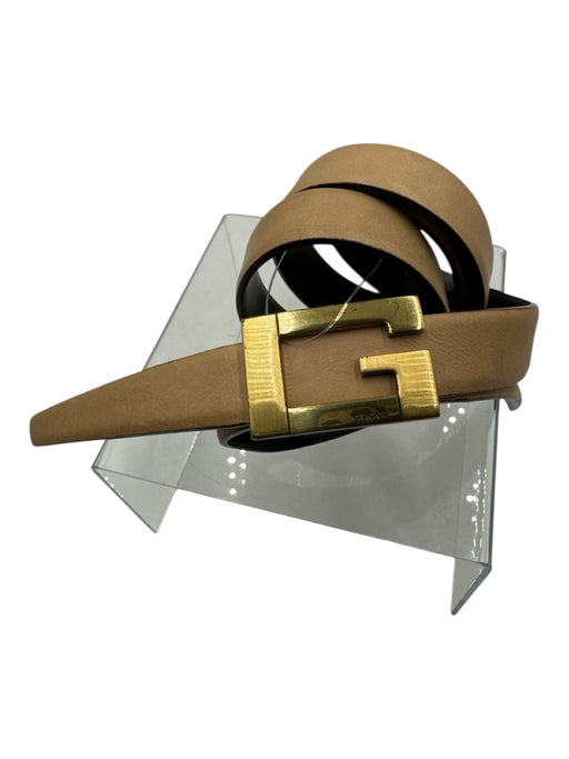 Gucci Beige Leather Gold hardware Logo Vintage Skinny Belts Beige / 30