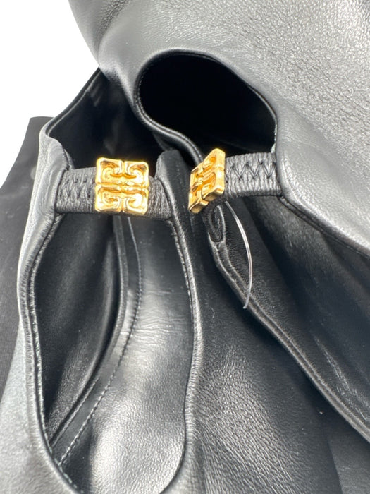 Givenchy Shoe Size 39.5 Black Leather Upper Gold Tone Logo Keyhole Detail Flats Black / 39.5