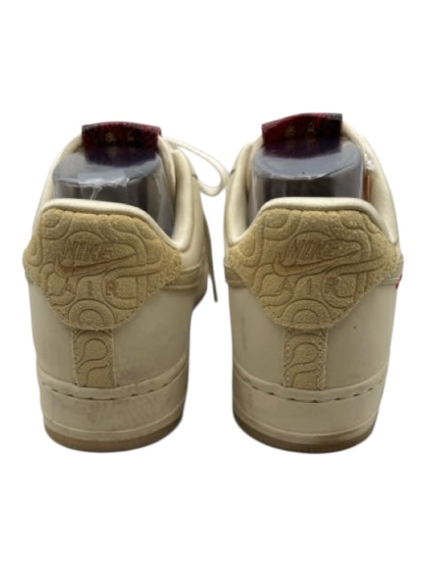 Nike Shoe Size 9 Beige & White Leather Metal Detail mixed laces Low Top Sneakers Beige & White / 9