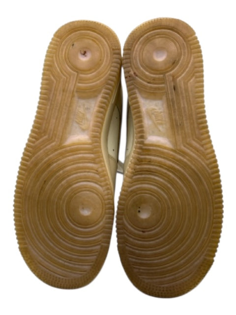 Nike Shoe Size 9 Beige & White Leather Metal Detail mixed laces Low Top Sneakers Beige & White / 9