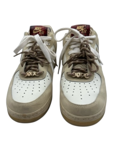 Nike Shoe Size 9 Beige & White Leather Metal Detail mixed laces Low Top Sneakers Beige & White / 9