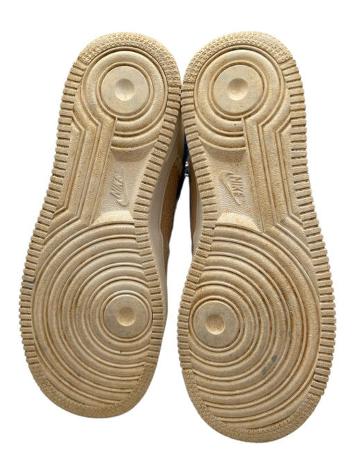 Nike Shoe Size 7 Beige, Blue, & Multi fabric upper Stitch Detail Floral Sneakers Beige, Blue, & Multi / 7