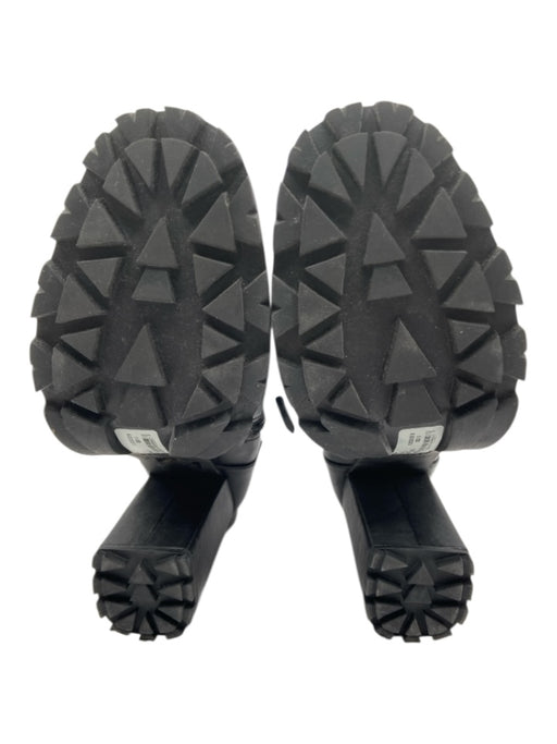 Schutz Shoe Size 7 Black Leather Side Zip Lug Sole Booties Black / 7