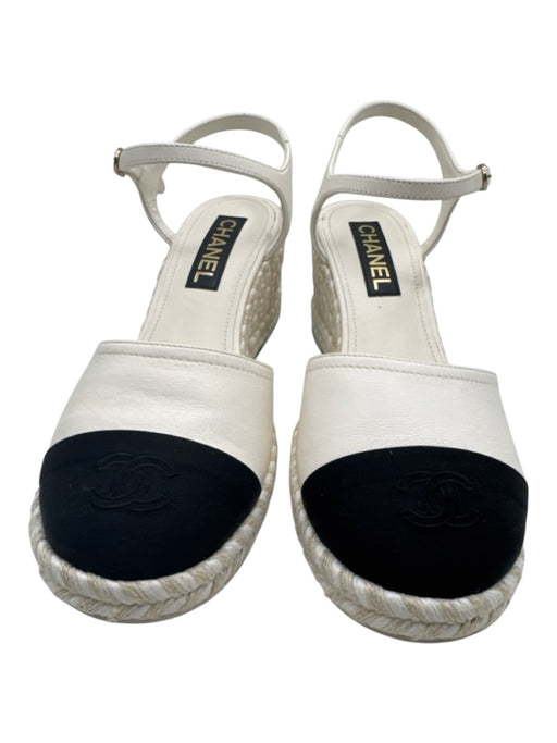 Chanel Shoe Size 42 White & Black Leather Raffia Base Cap Toe Espadrille Sandals White & Black / 42