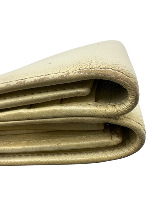 Chanel Cream White Leather Enamel Logo Snap Button Close Compact Wallets Cream White