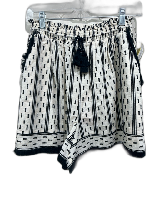 Hunter Bell Size M White & Black Cotton & Polyester Abstract Print Fringe Shorts White & Black / M