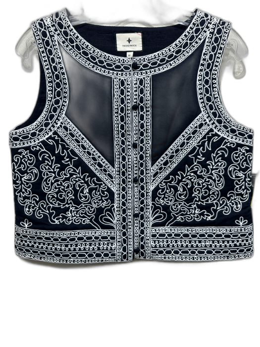 Tuckernuck Size M/S Navy Blue & White Cotton Buttons Embroidered Vest Pant Set Navy Blue & White / M/S