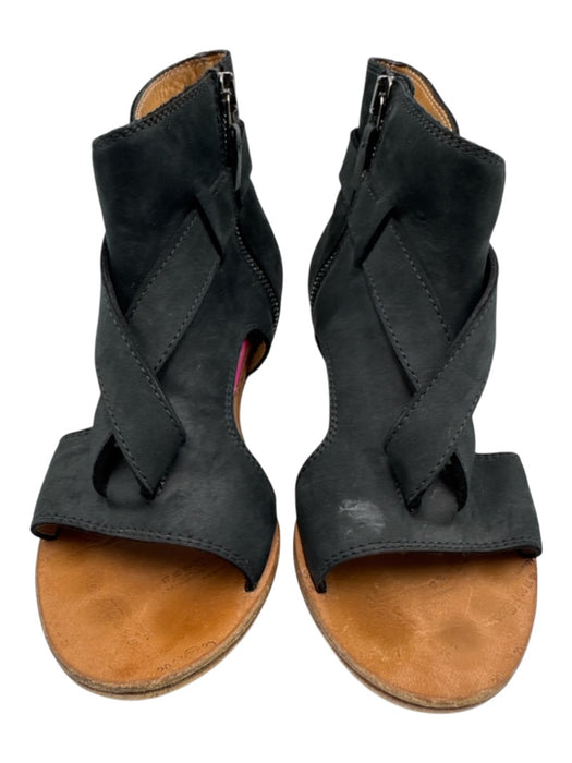 Maison Martin Margiela Shoe Size 35.5 Black Leather Zip Close Open Toe Sandals Black / 35.5
