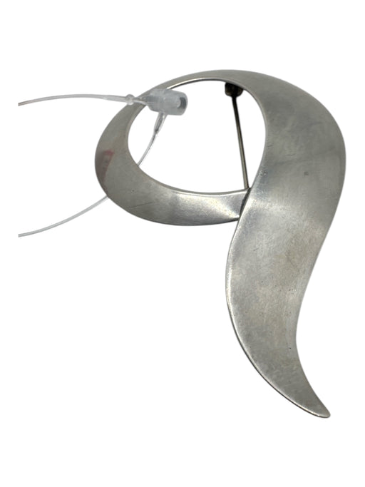 ORB Silver Tone Sterling Silver Teardrop Pin Brooch Silver Tone