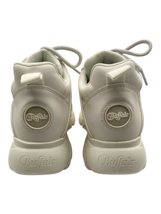Buffalo Shoe Size 9 White Leather & Rubber Laces Platform Rubber Sole Sneakers White / 9