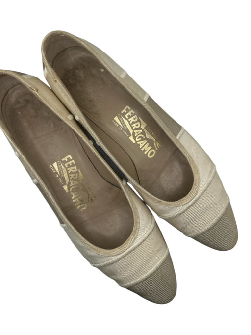 Salvatore Ferragamo Shoe Size 8.5 Cream Leather Kitten Heel Gold Hardware Pumps Cream / 8.5
