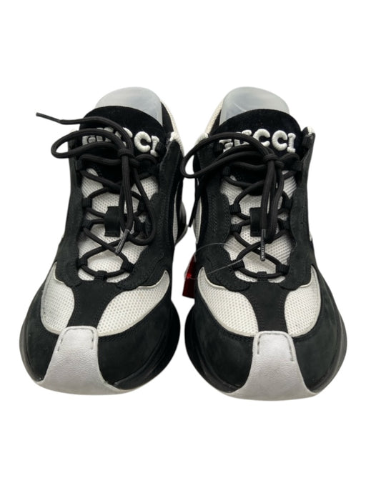 Gucci Black & White Logo Trainer Sneakers Black & White