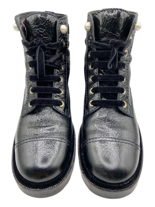 Chanel Shoe Size 39 Black Leather Faux Pearl Crinkle Lace Up Combat Booties Black / 39