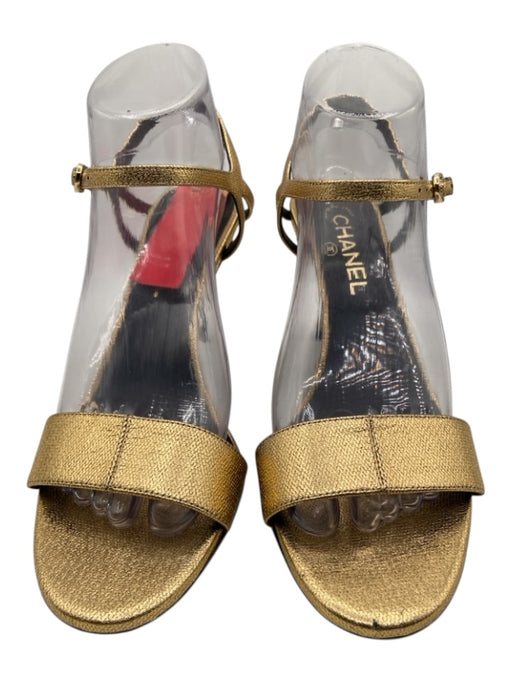 Chanel Shoe Size 39 Gold Leather Ankle Strap Metalic Mid Heel Buckle Sandals Gold / 39