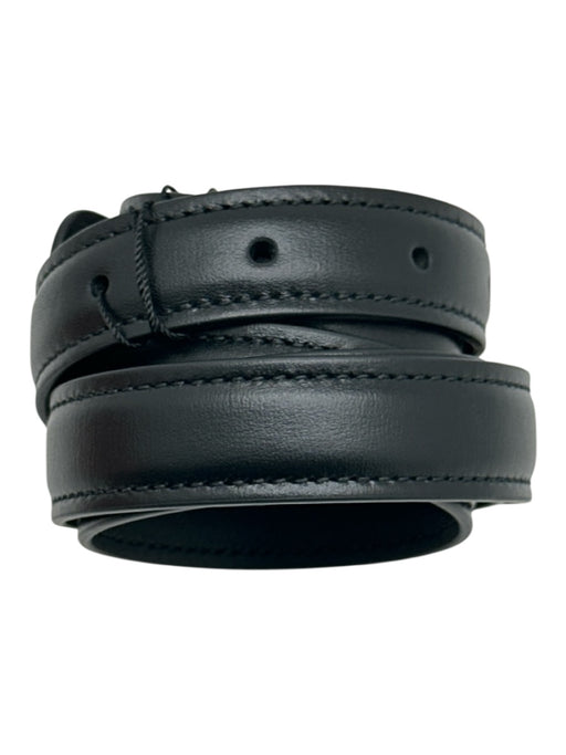 Gucci Black Calfskin Gold hardware Logo Thin Belts Black / L