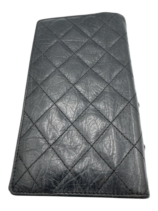 Chanel Black Leather Quilted Logo Bifold Wallets Black