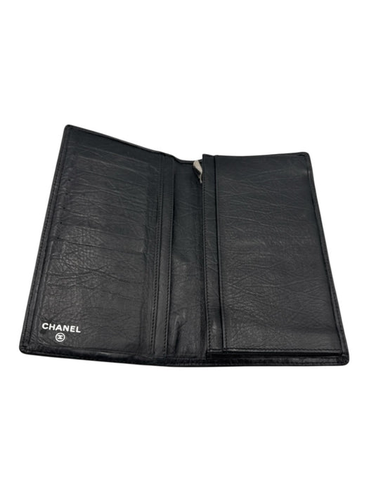 Chanel Black Leather Quilted Logo Bifold Wallets Black