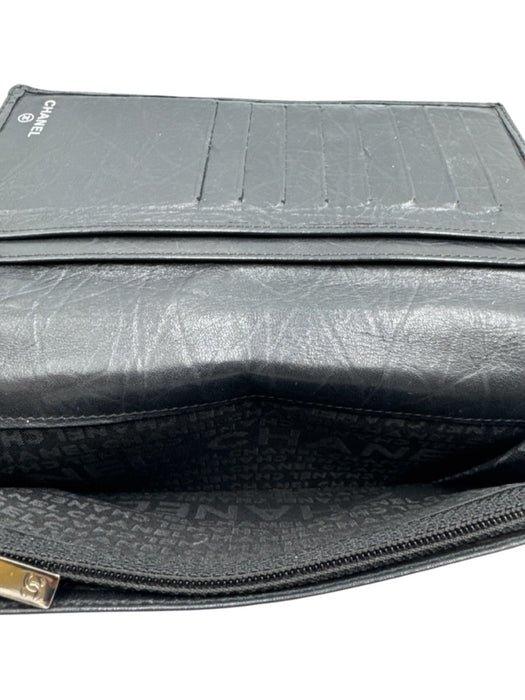 Chanel Black Leather Quilted Logo Bifold Wallets Black