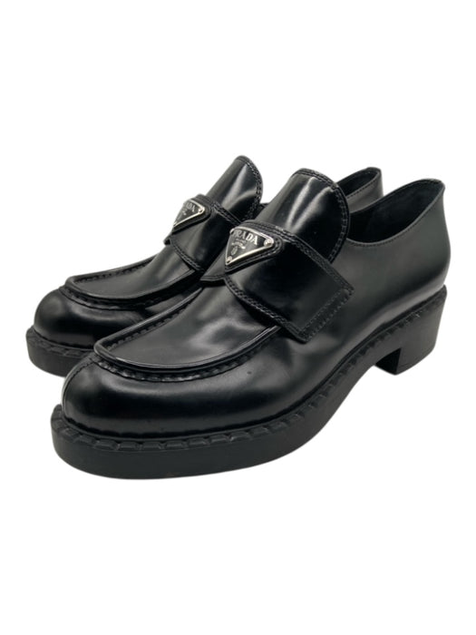 Prada Shoe Size 39.5 Black & Silver Leather round toe Platform Logo loafer Flats Black & Silver / 39.5