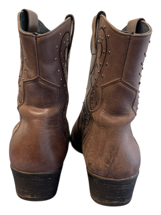 Sterling River Shoe Size 9 Brown Leather Stud Detail Almond Toe Block Heel Boots Brown / 9