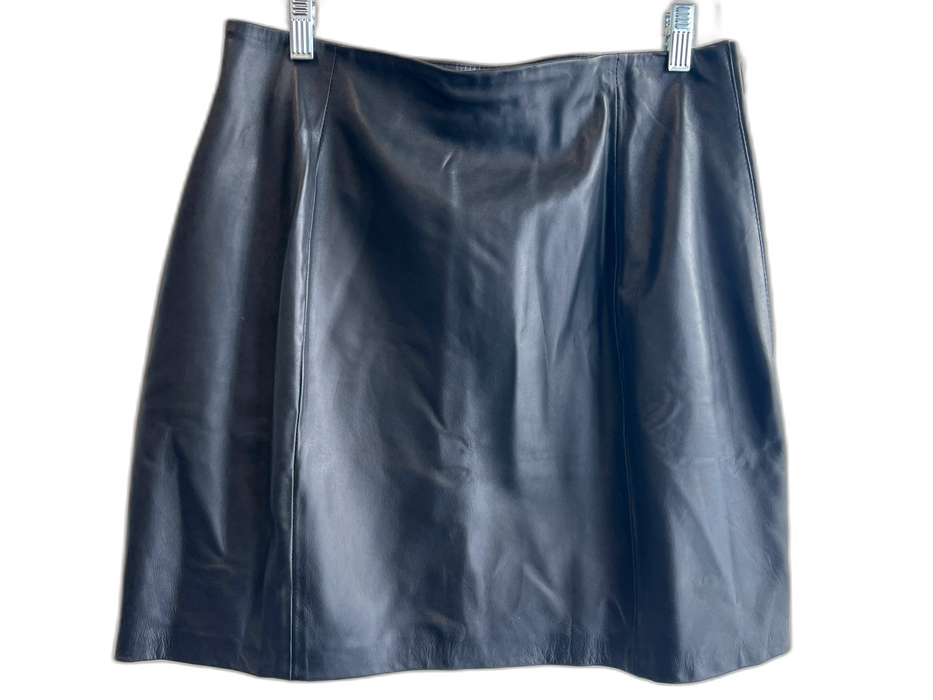 Zara Size XL Black Leather Side Zip Above Knee A Line Skirt Black / XL