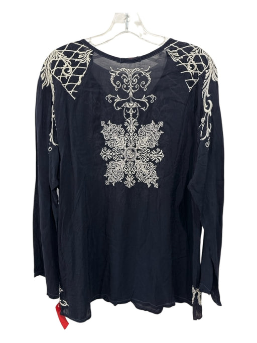 Johnny Was Size XL Navy & Cream Cupra Rayon Embroidered Shoulder 1/2 Button Top Navy & Cream / XL