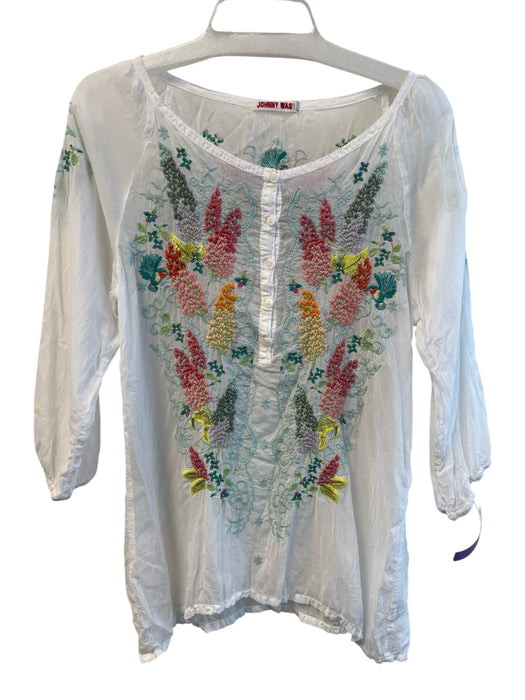 Johnny Was Size M White & Multi Rayon Boat Neck 1/2 Button 3/4 Sleeve Top White & Multi / M
