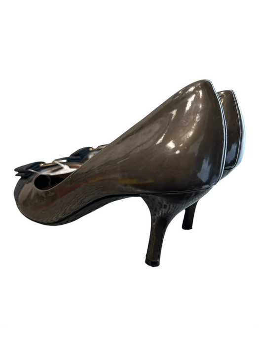 Salvatore Ferragamo Shoe Size 6 Green Leather Peep Toe Silver Hardware Heels Green / 6