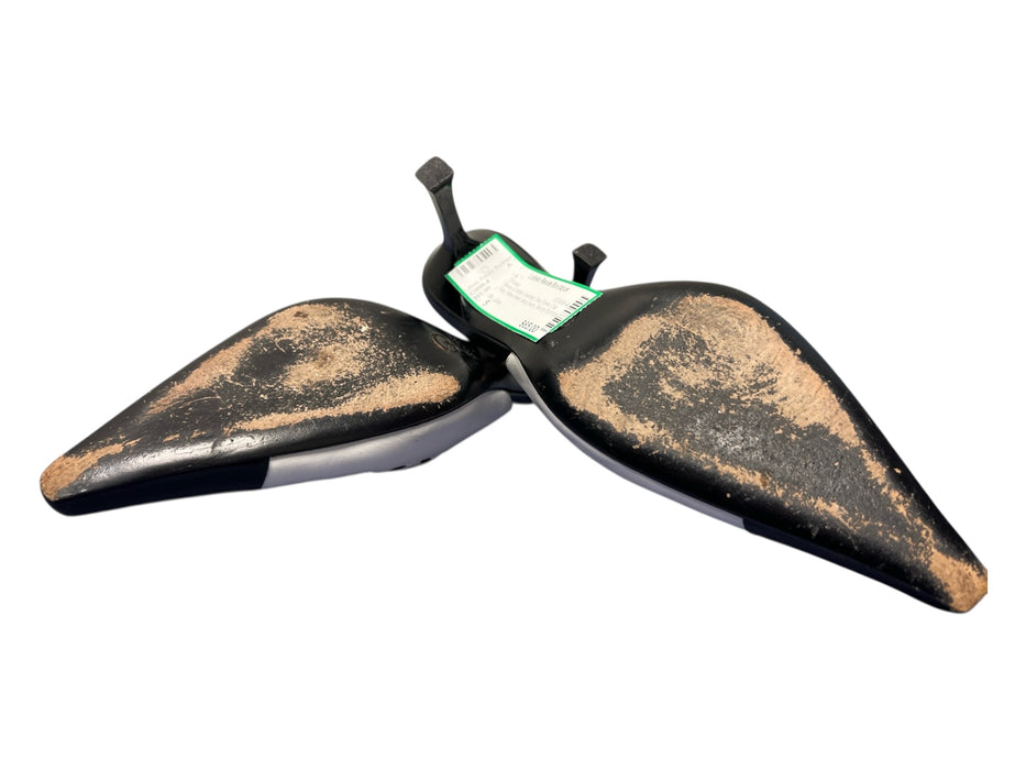 St. John Shoe Size 5 Black & White Leather Two Tone Cap Toe Kitten Heel Shoes Black & White / 5