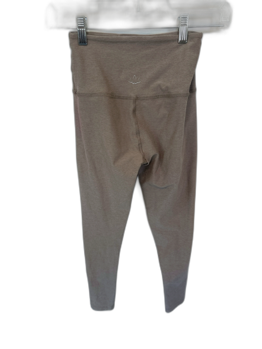 Beyond Yoga Size XS Oatmeal Heathered Cropped Athletic Leggings Oatmeal / XS