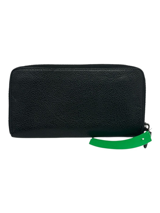 Coach Black Leather Pebbled Accordion Zipper Closure Animal Wallets Black